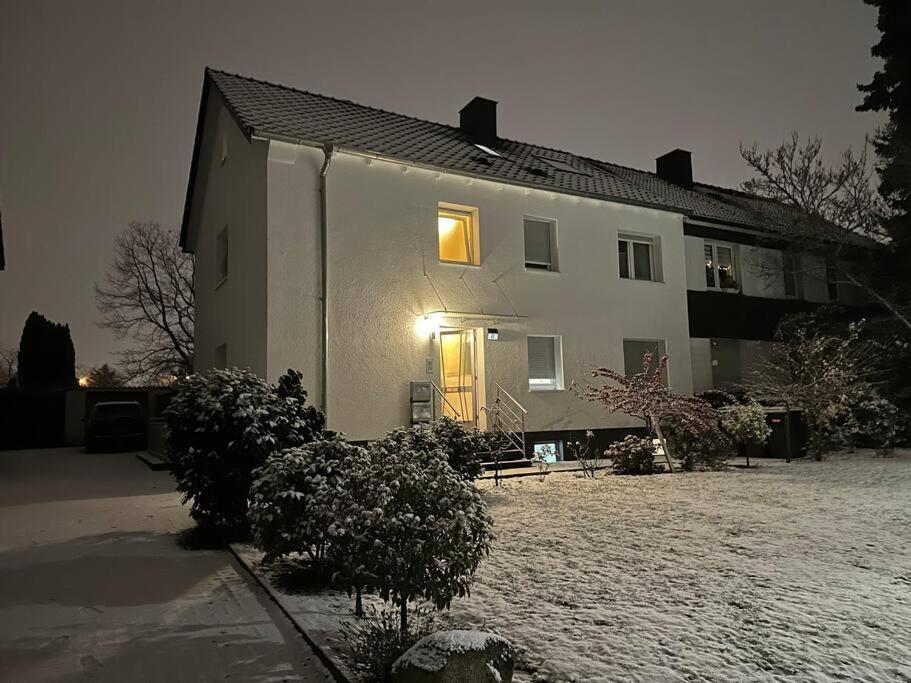 Top 3 Zimmer Appartment Bei Der Schalke Arena, Sport Und Natur Naehe Dortmund Essen Duesseldorf Oberhausen Gelsenkirchen Luaran gambar
