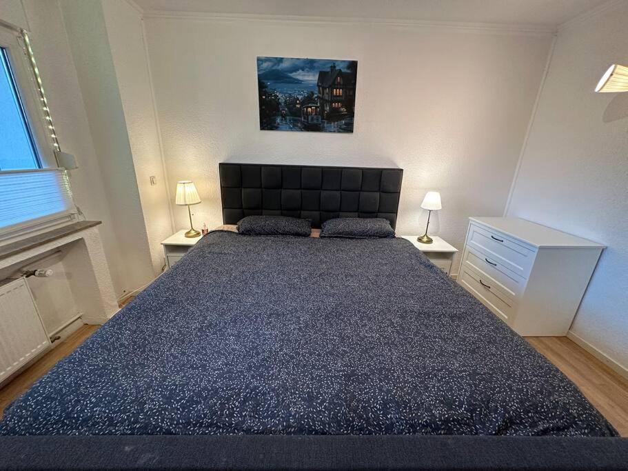 Top 3 Zimmer Appartment Bei Der Schalke Arena, Sport Und Natur Naehe Dortmund Essen Duesseldorf Oberhausen Gelsenkirchen Luaran gambar